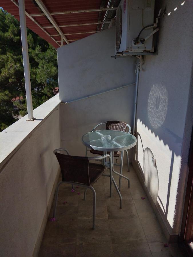 Luna Tsuki Two Aparthotel Rovinj Exterior foto